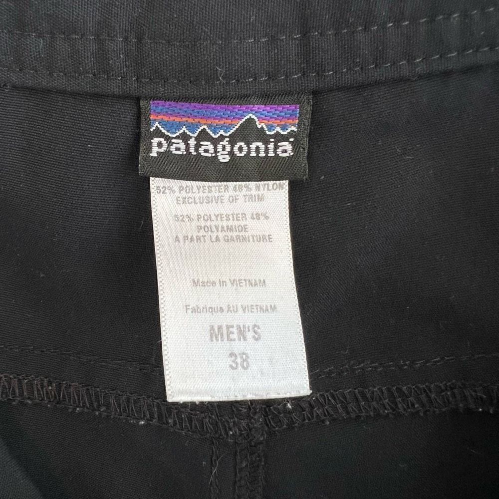 Vintage Patagonia Men’s Size 38 Black Flat Front Bermuda Style Shorts 11” Inseam - Picture 9 of 12